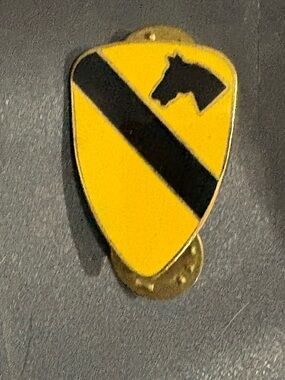 1st Cavalry Division Veteran's Lapel or Hat Pin